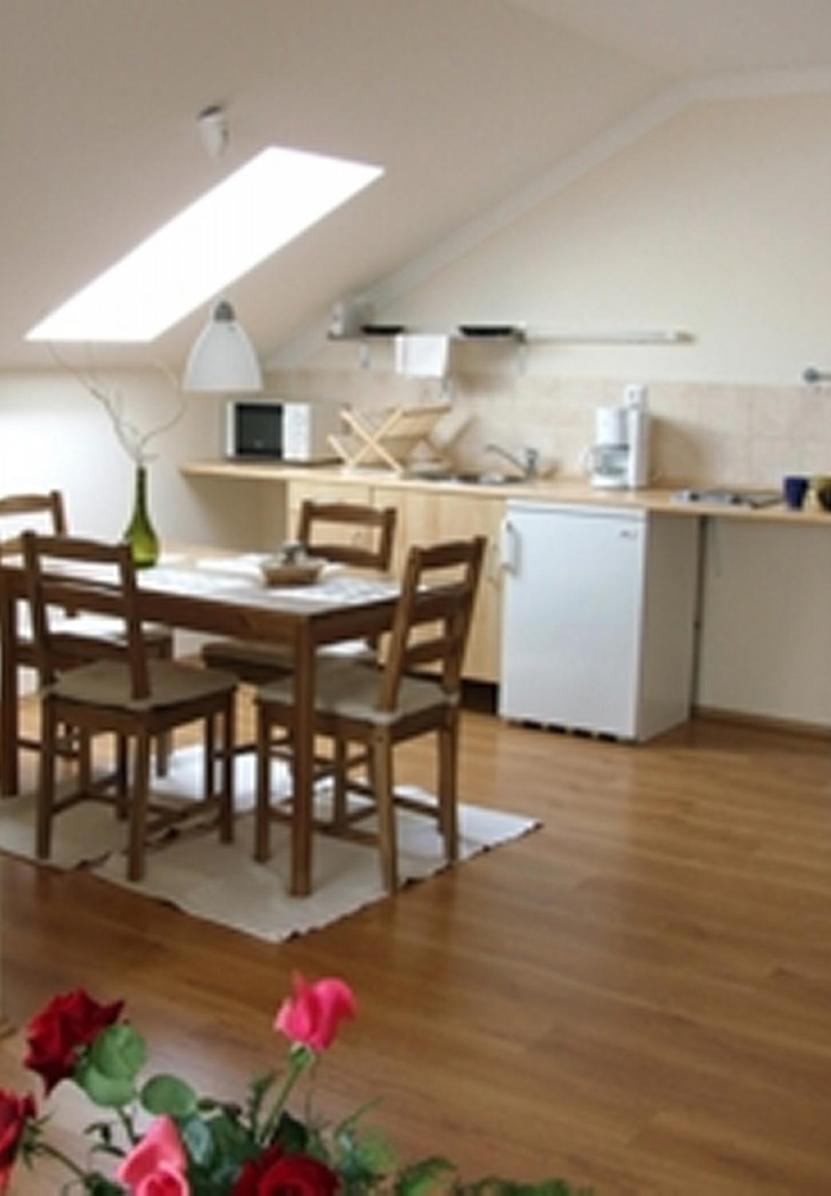 Ilona Apartmanhaz Komárom エクステリア 写真