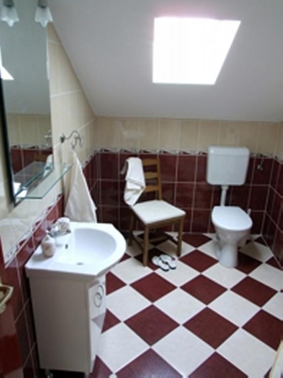 Ilona Apartmanhaz Komárom 部屋 写真