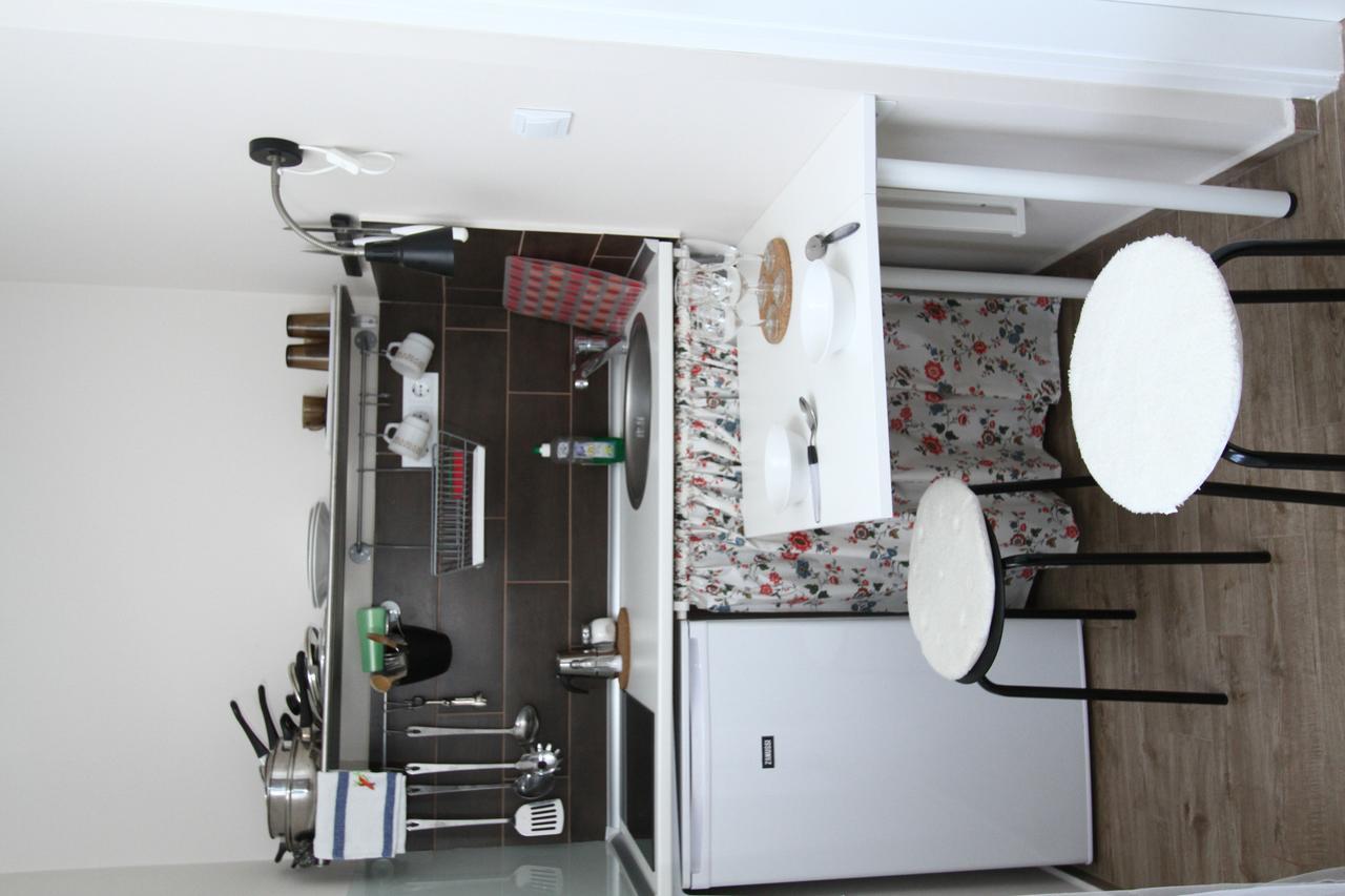 Ilona Apartmanhaz Komárom 部屋 写真